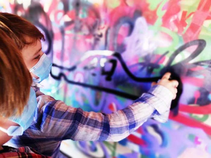 Graffiti workshop til børn af professionel graffitikunstner